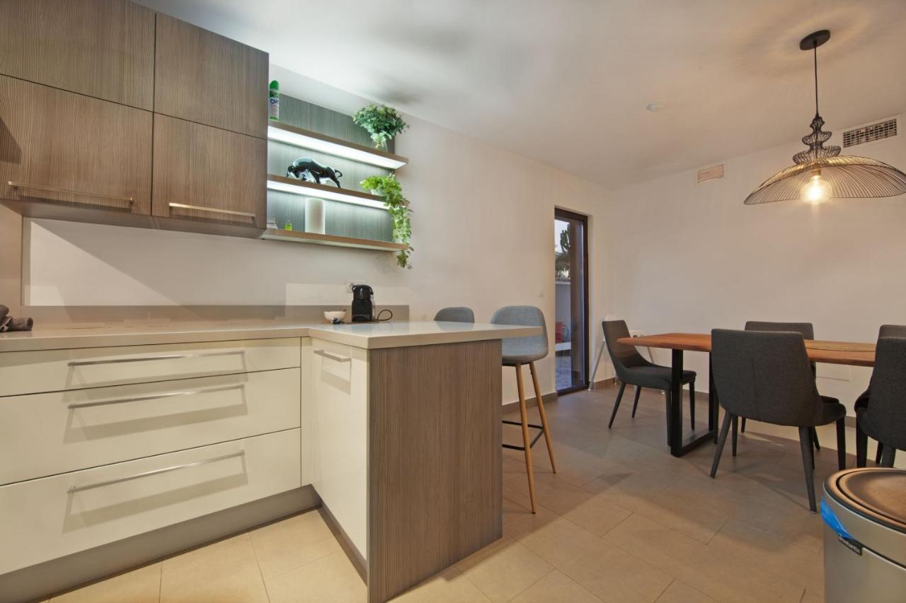 Modern Villa Close To Costabella Beach ماربيا المظهر الخارجي الصورة